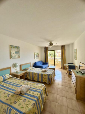Pool And Sea View Studio C013